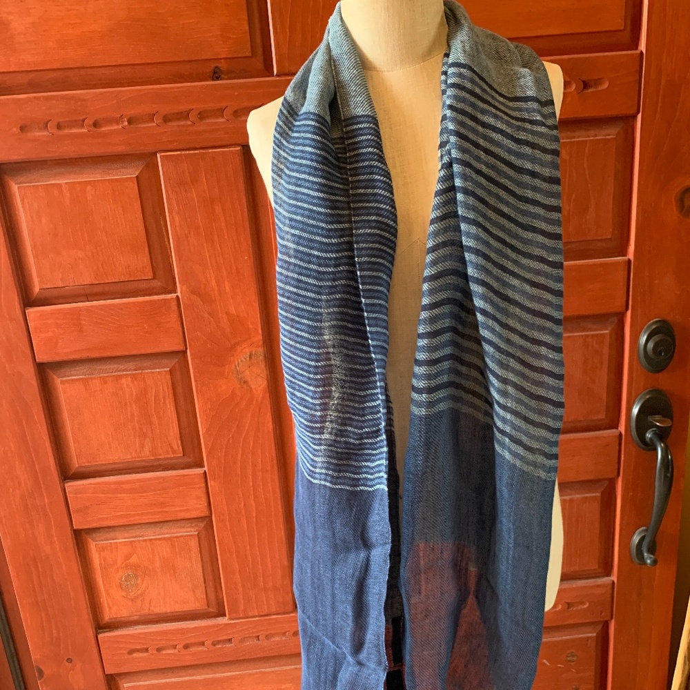 Tommy Bahama linen scarf